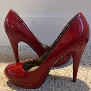 Guess high heels size 10
